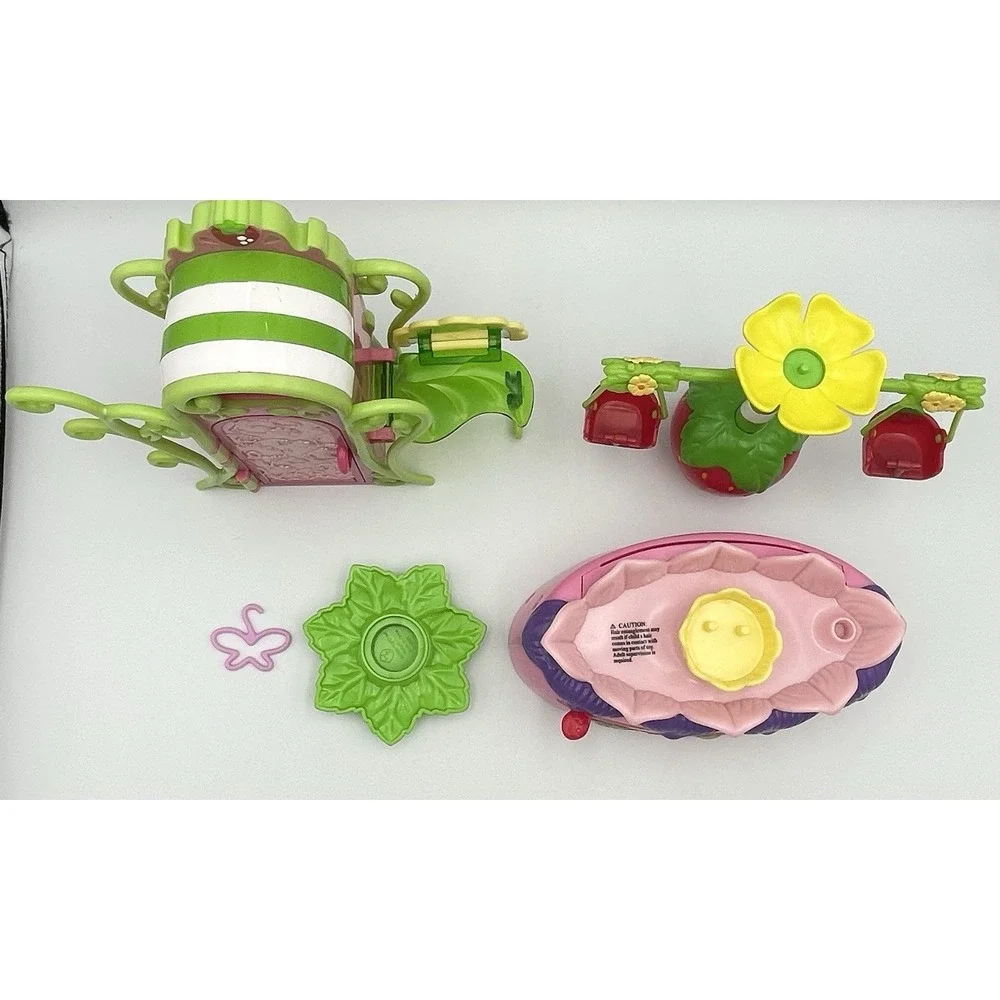 Strawberry Shortcake Hasbro Berry Bitty City Furniture Playset Lot 2009 2010